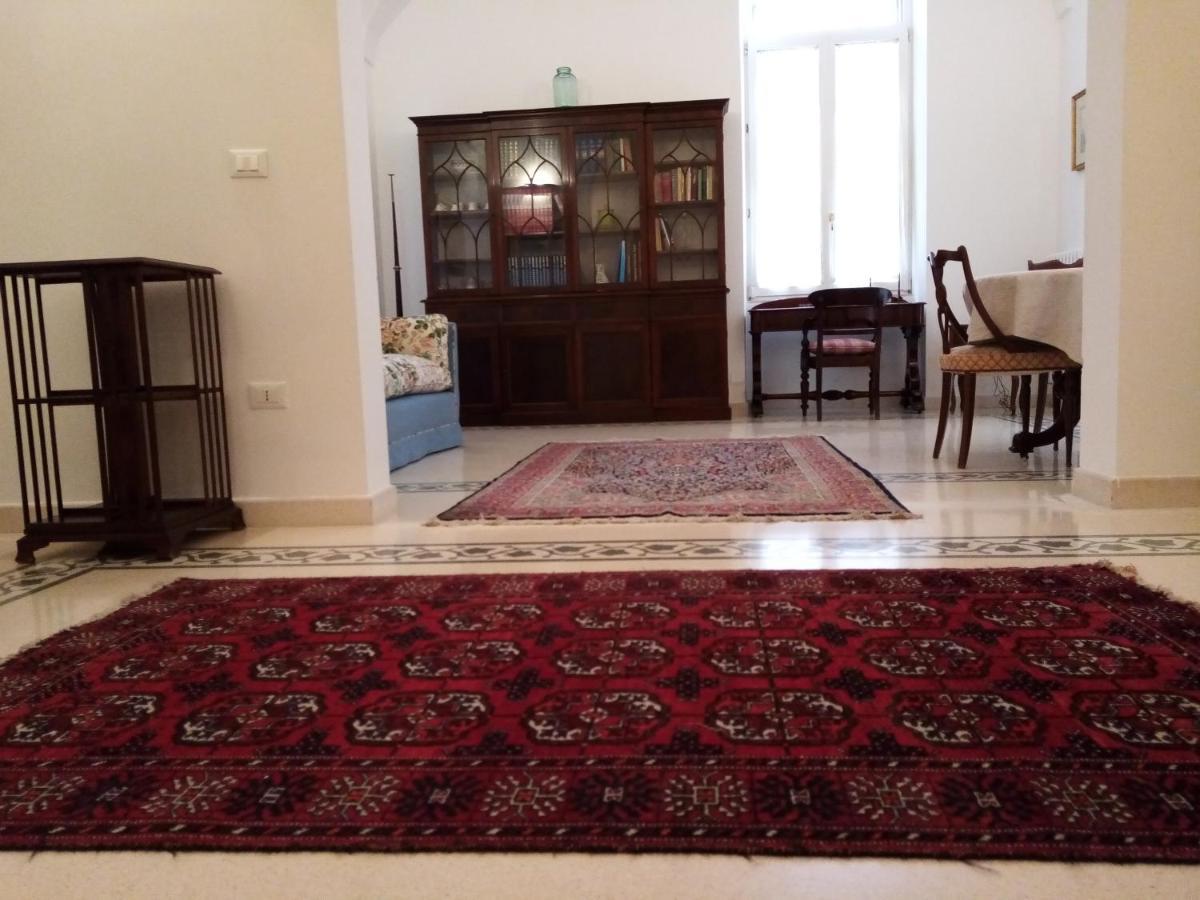 Dimora Storica Le Perle Bed and Breakfast Lecce Exteriör bild