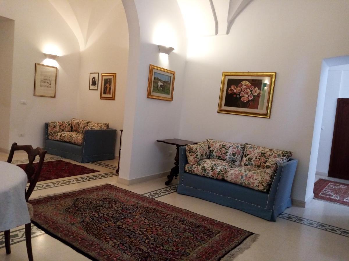 Dimora Storica Le Perle Bed and Breakfast Lecce Exteriör bild