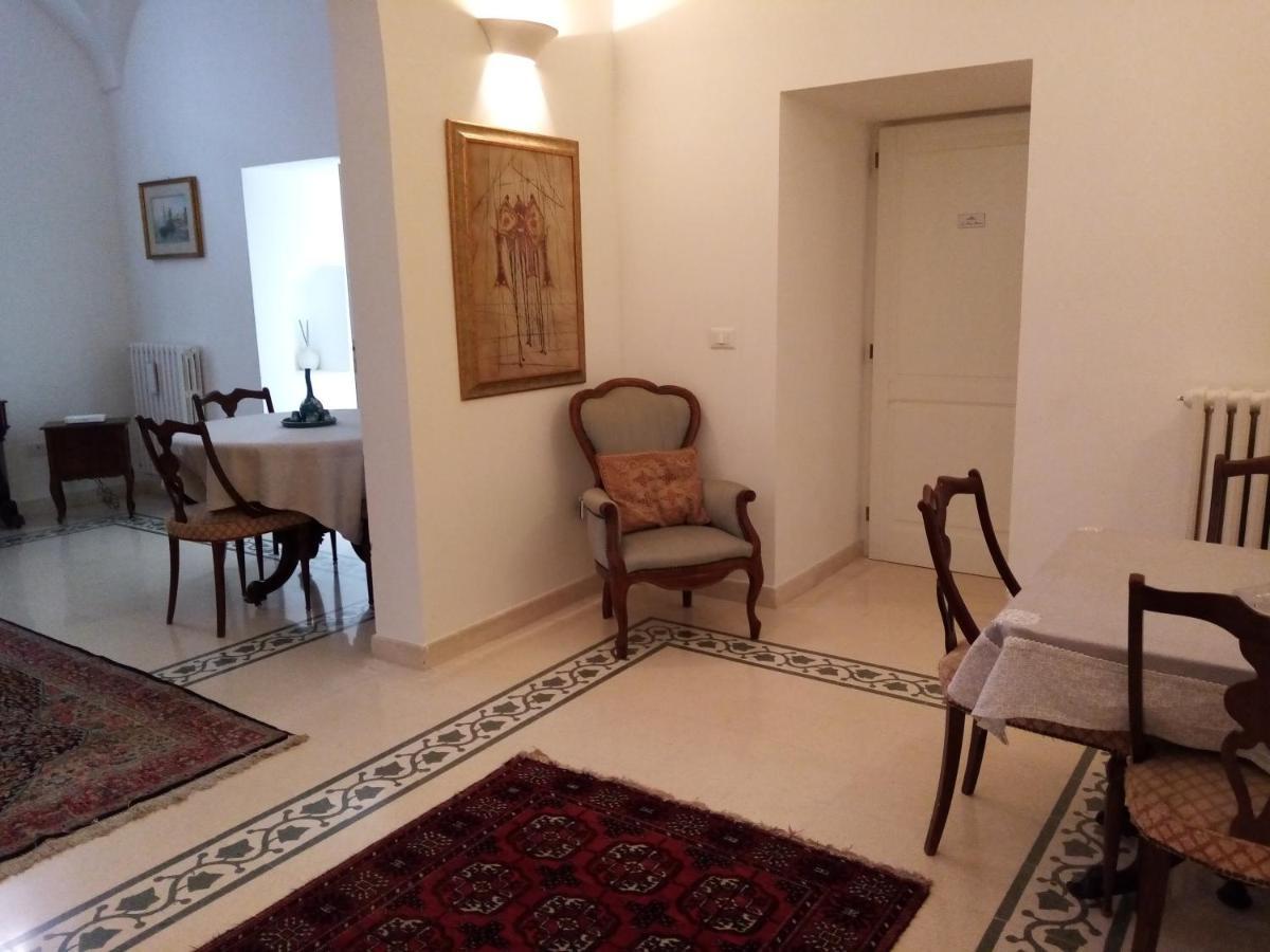 Dimora Storica Le Perle Bed and Breakfast Lecce Exteriör bild