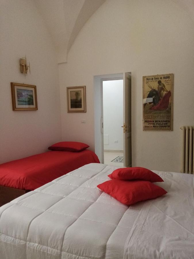 Dimora Storica Le Perle Bed and Breakfast Lecce Exteriör bild