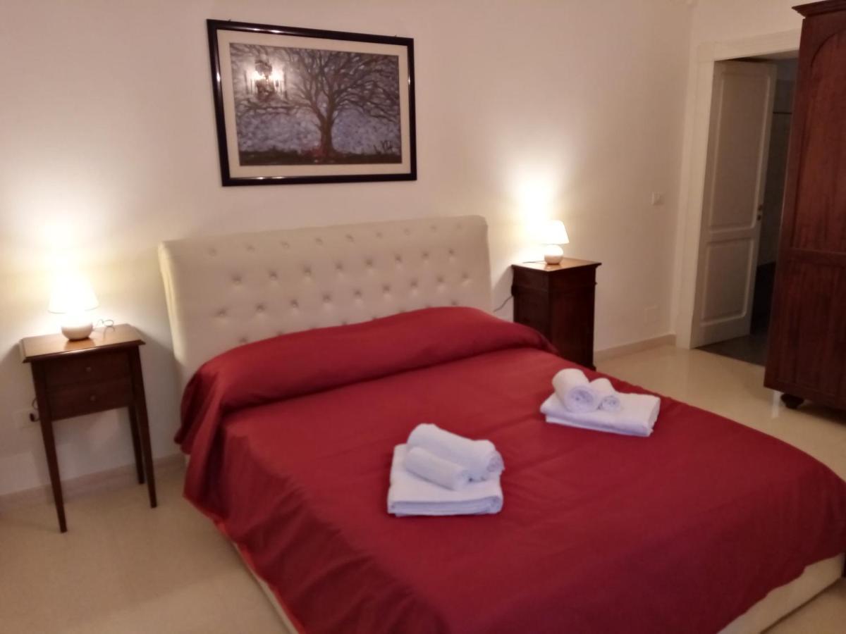 Dimora Storica Le Perle Bed and Breakfast Lecce Exteriör bild