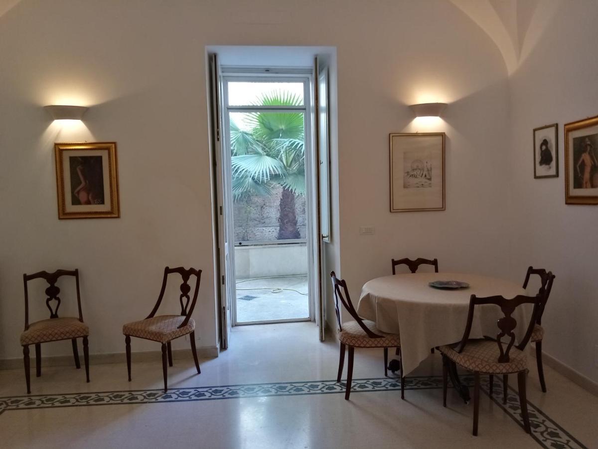 Dimora Storica Le Perle Bed and Breakfast Lecce Exteriör bild