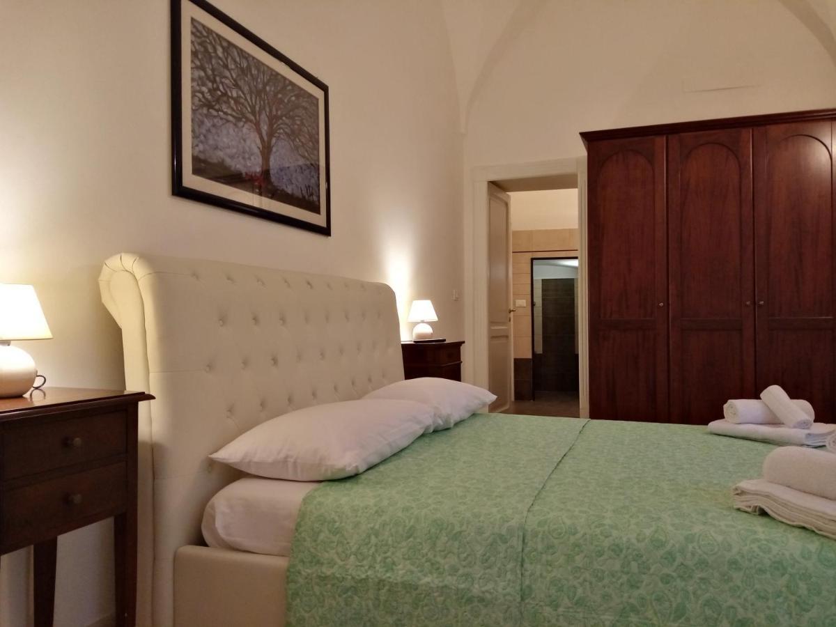 Dimora Storica Le Perle Bed and Breakfast Lecce Exteriör bild
