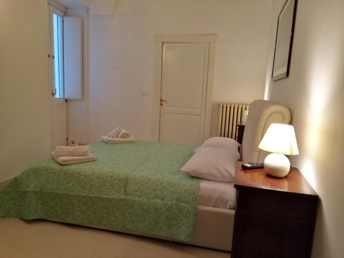 Dimora Storica Le Perle Bed and Breakfast Lecce Exteriör bild